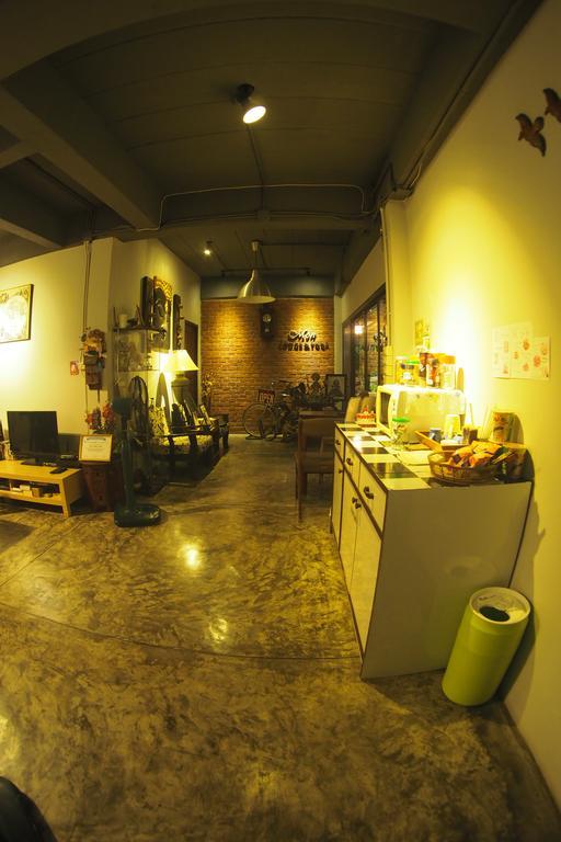 Mon Lodge & Yoga Donmueang Bangkok Eksteriør bilde