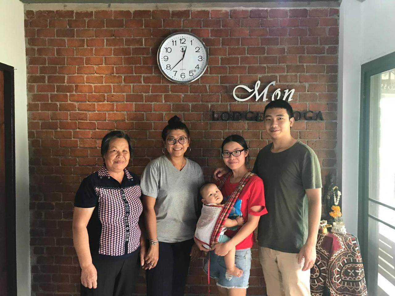 Mon Lodge & Yoga Donmueang Bangkok Eksteriør bilde