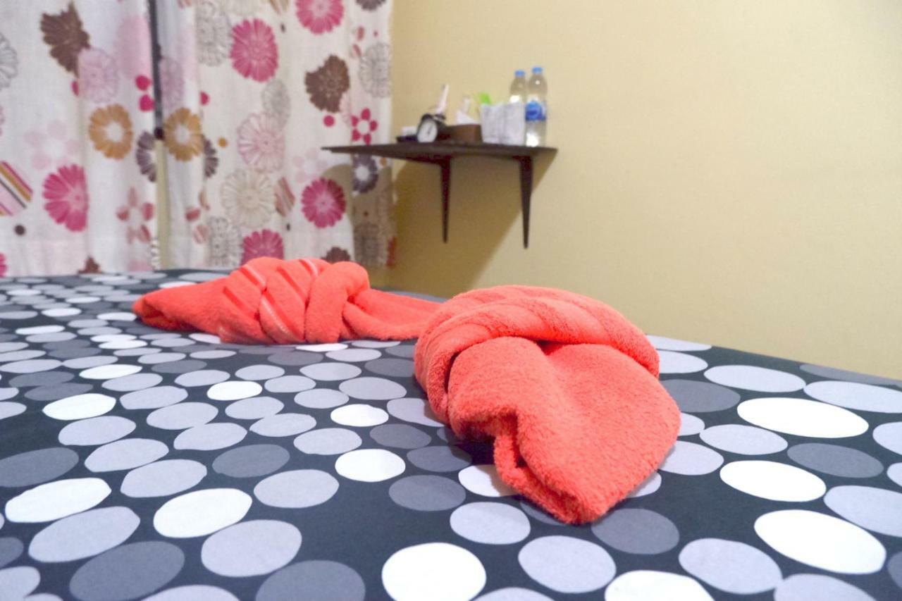 Mon Lodge & Yoga Donmueang Bangkok Eksteriør bilde
